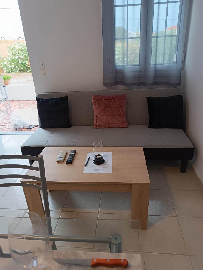 White House Apartment Monemvasia Exterior photo